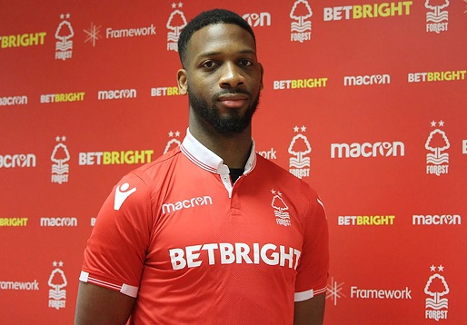 Να και ο αμυντικός…