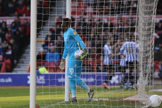 Forest-Sheffield Wednesday 0-4: Διασυρμός και μαζική αποχώρηση